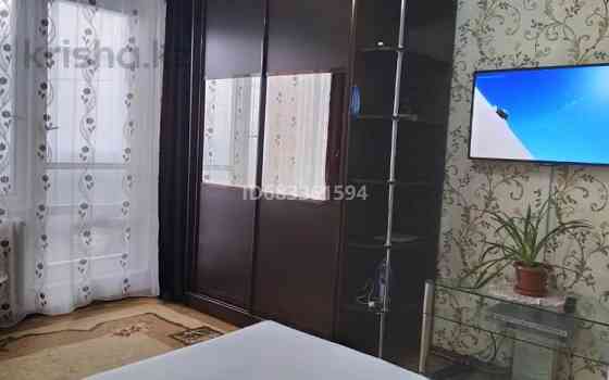 1-комнатная квартира посуточно, 35 м², 3/9 этаж, 5 микрорайон 4 / Наурыз Аксай