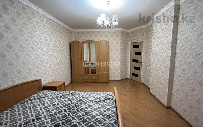 4-комнатная квартира долгосрочно, 134 м², 9/9 этаж, СарыАрка 40 - Кулманова Молдагулова Atyrau - photo 4