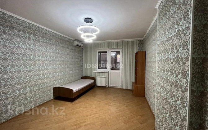 4-комнатная квартира долгосрочно, 134 м², 9/9 этаж, СарыАрка 40 - Кулманова Молдагулова Atyrau - photo 1