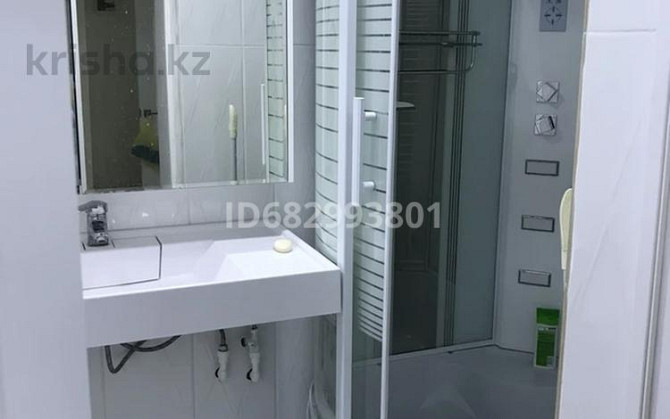 4-комнатная квартира долгосрочно, 85 м², 5/5 этаж, Сатпаева 36 - Около площади Махамбета Atyrau - photo 1