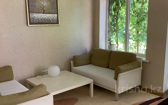 7-комнатная квартира долгосрочно, 450 м², 1/4 этаж, Самал-3 28/4 Алматы - изображение 6