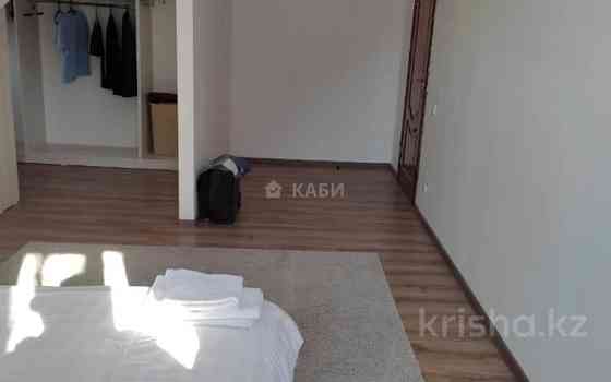 5-комнатный дом долгосрочно, 180 м², Полковникова 1 Б Atyrau