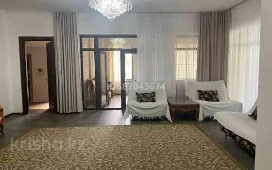 5-комнатный дом долгосрочно, 220 м², 10 соток, 8 озер / Кг Palm Valley Байсерке