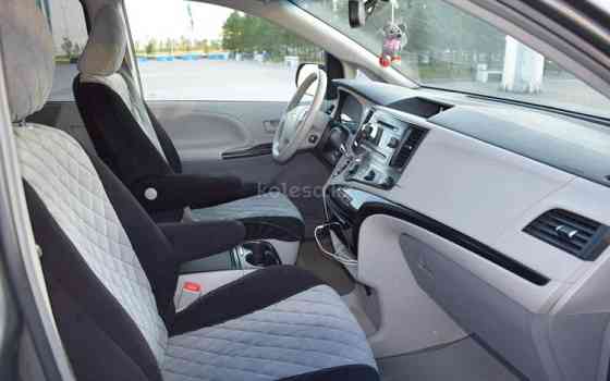 Toyota Sienna 6-пассажиров, авто с водителем Астана