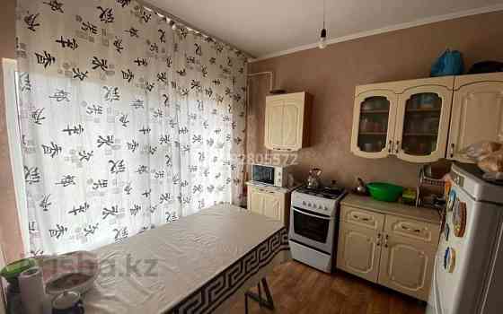 4-комнатный дом продажа, 100 м², 6 соток, Достык, Желтоксан 10/5 Достык