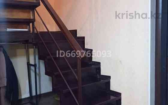 4-комнатный дом продажа, 100 м², 10 соток, Шаянбаева 52 - Мира (Бейбітшілік) Абай