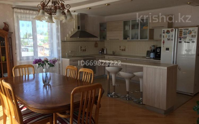 6-комнатный дом продажа, 376.2 м², 15 соток, Павлова - Коминтерна Petropavlovsk - photo 1