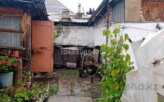 2-комнатный дом продажа, 40 м², 6.9 соток, Бажова 97 Алтай