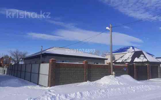 8-комнатный дом продажа, 200 м², 10 соток, Қайнар к 243а - Бірінші Украинка
