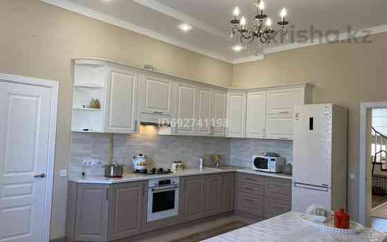 11-комнатный дом продажа, 300 м², 15 соток, 3 Акшукур