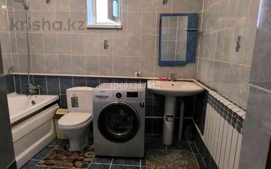 5-комнатный дом продажа, 1000 м², 1000 соток, Қызыл төбе 2 391 - Мектеп жолдың бойы Кызылтобе 2