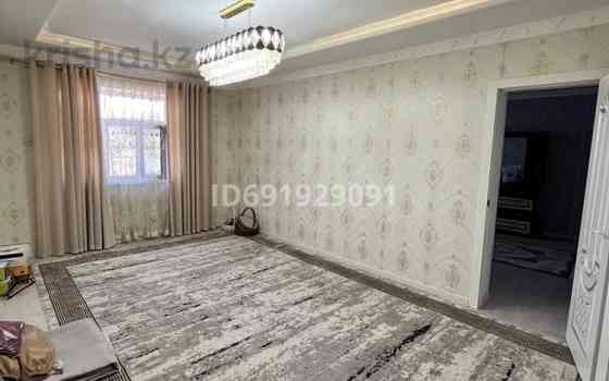 12-комнатный дом продажа, 200 м², 10 соток, Өркениет 14А - Центральный рынок рядом Абай