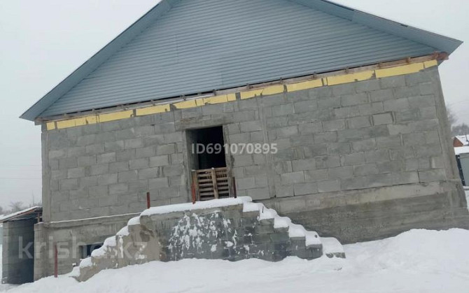 3-комнатный дом продажа, 50 м², 8 соток, Восточная 5Б - Партизанская Рахат (Енбекшиказахский район) - photo 2