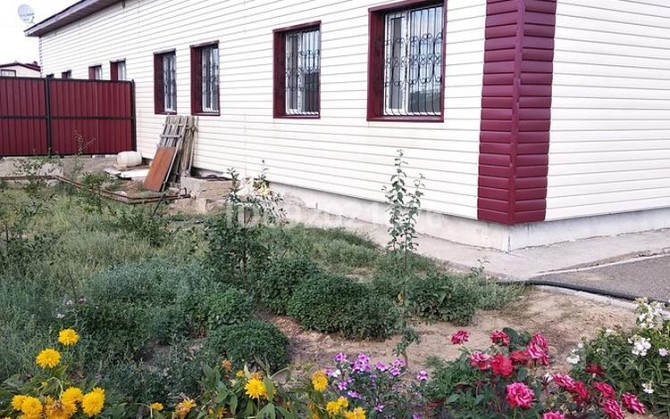 3-комнатный дом продажа, 81 м², 10 соток, Жамбыла 8-1 Сатпаев - изображение 1