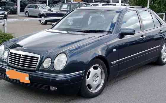 Mercedes-Benz E 240 1998 г. Караганда