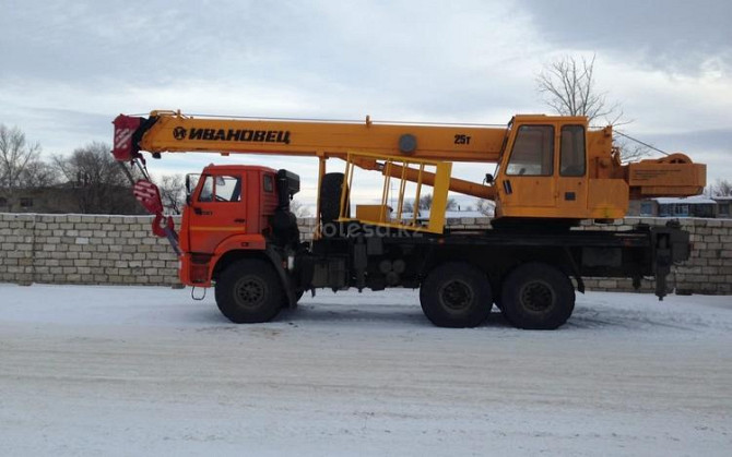Truck crane Kamaz Ural 25 t 16 t Kostanay - photo 4