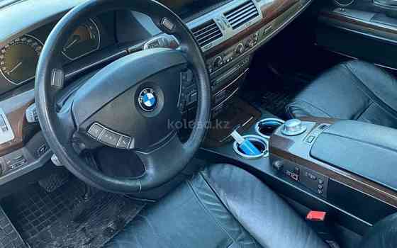 BMW 735, 2002 Esik