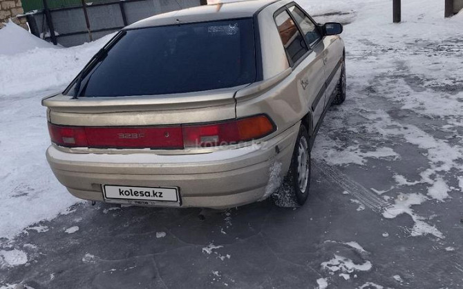 Mazda 323, 1991 Петропавловск - изображение 4