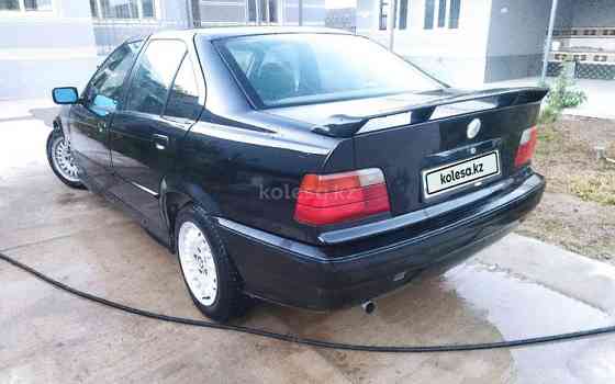 BMW 318, 1993 Туркестан