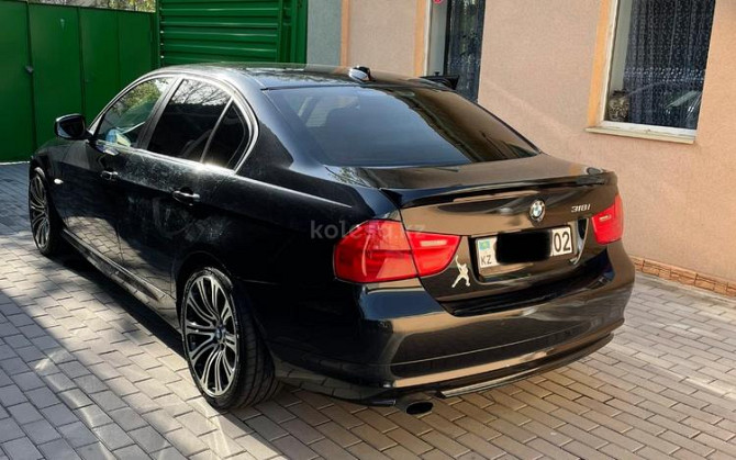 BMW 318, 2011 ж.ш Алматы - изображение 3
