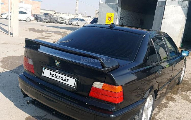 BMW 318, 1992 ж.ш Актау - изображение 3