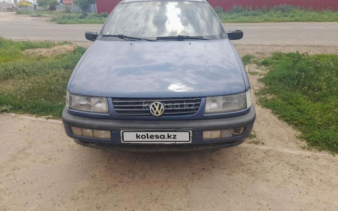 Volkswagen Passat, 1994 ж Уральск - изображение 1