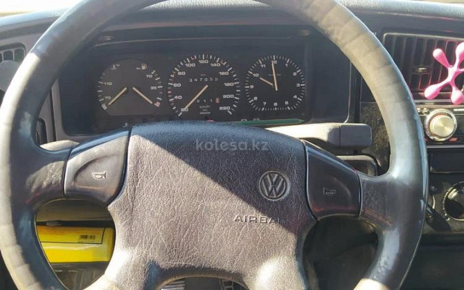 Volkswagen Passat, 1993 Жанатас - изображение 3