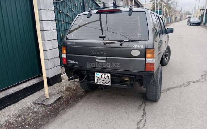 Nissan Pathfinder, 1993 ж Талдыкорган - изображение 4