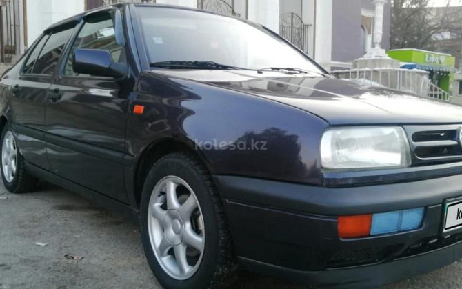 Volkswagen Vento, 1995 Шымкент - изображение 1