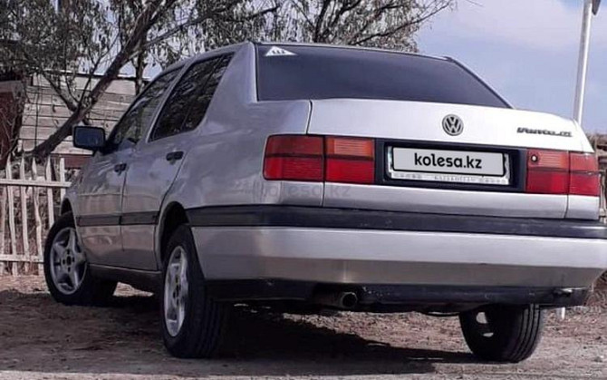 Volkswagen Vento, 1993 Шымкент - изображение 3