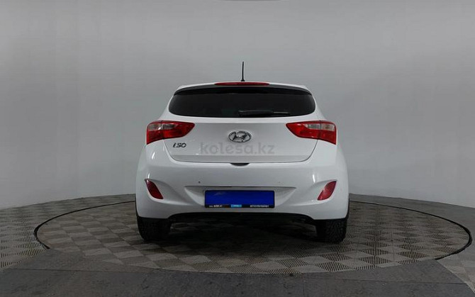 Hyundai i30, 2014 ж Нур-Султан - изображение 6