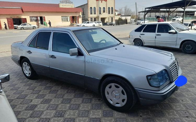 Mercedes-Benz E 280, 1993 Туркестан - изображение 3