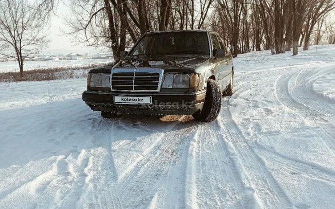 Mercedes-Benz E 280, 1993 Алматы - изображение 4