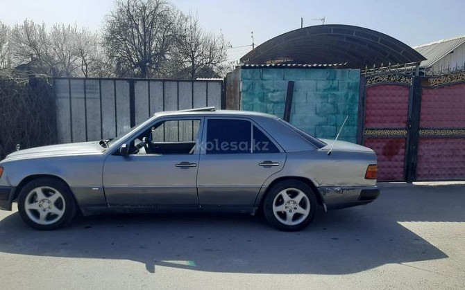 Mercedes-Benz E 230, 1993 Алматы - изображение 2