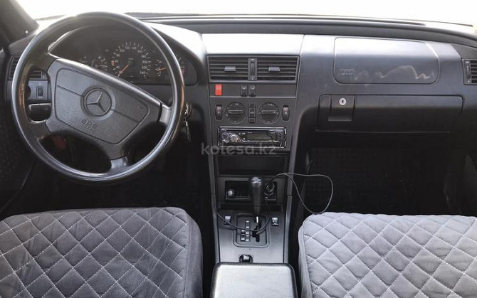 Mercedes-Benz C 220, 1994 ж.ш Нур-Султан - изображение 8