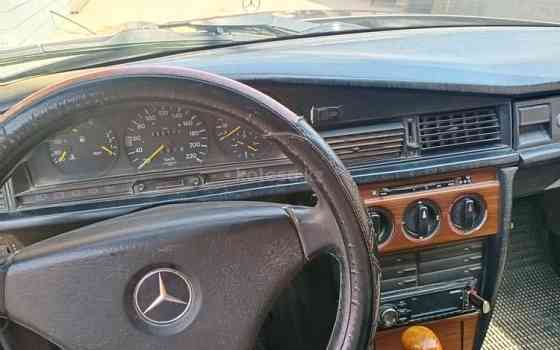 Mercedes-Benz 190, 1991 Асыката