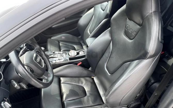 Audi RS 5, 2010 ж Нур-Султан - изображение 8
