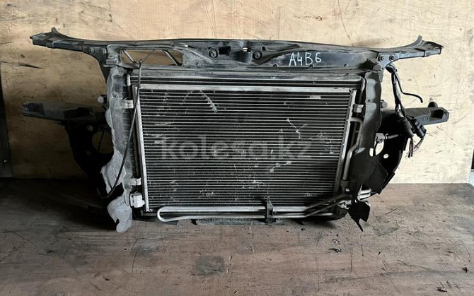 Радиатор охлаждения двигателя Audi A4 B6 Audi A4, 2000-2006 Алматы - изображение 1