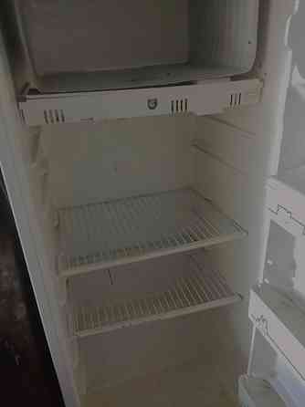 Холодильник Бирюса, в рабочем состоянии, мотор фреон новый. Шымкент