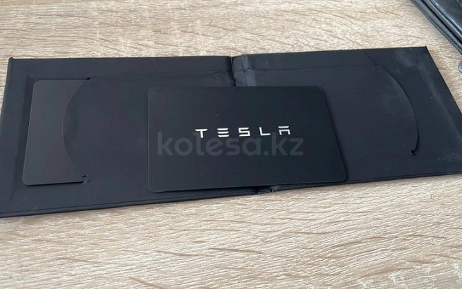 Ключ открытия автомобиля (карточка) Tesla Model 3, 2017 Караганда - изображение 2