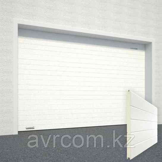 Ворота секционные RSD02, дизайн панели: горизонтальная полоса (гофра), цвет: белый. Караганда
