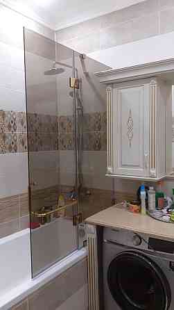 Стеклянные шторки и двери на ванну Алматы