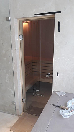 Стеклянные шторки и двери на ванну Алматы - изображение 4