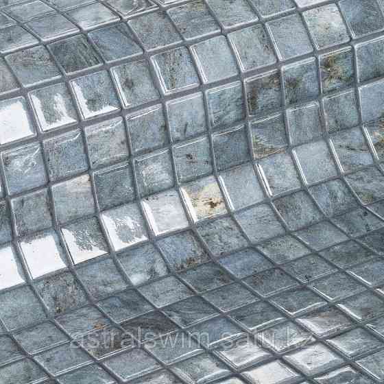 Стеклянная облицовочная мозаика модели Hematite Астана