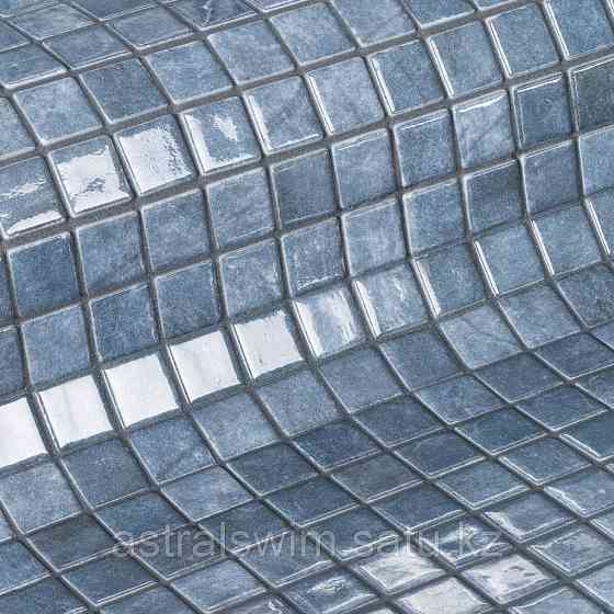 Стеклянная облицовочная мозаика модели Lapis Астана