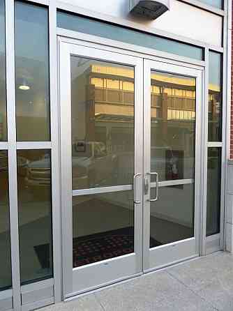 Алюминиевые двери Костанай