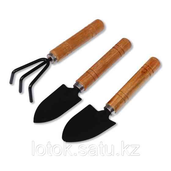 Набор садового инструмента, 3 предмета: рыхлитель, 2 совка, длина 20 см, деревянные ручки Алматы