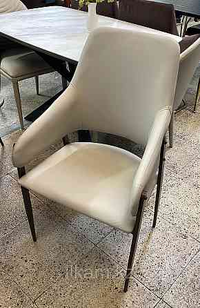 Стул - кресло на металлическом каркасе экокожа , белый Алматы