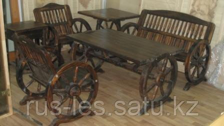 Мебель "Колесница" (стол и две лавочки) Алматы - изображение 1