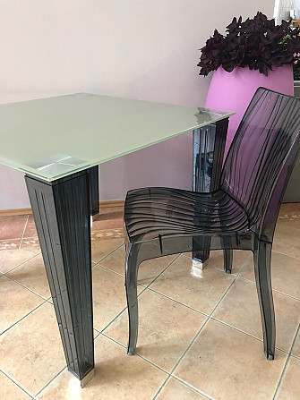 Набор: стол стеклянный и 4 стула Алматы - изображение 4